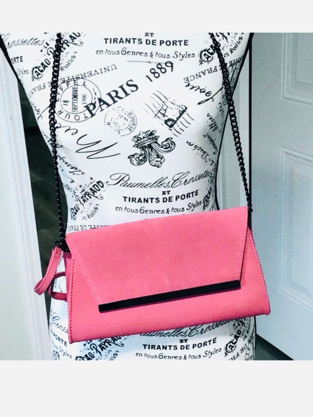 Chain-crossbody Clutch - Picture 2 of 3